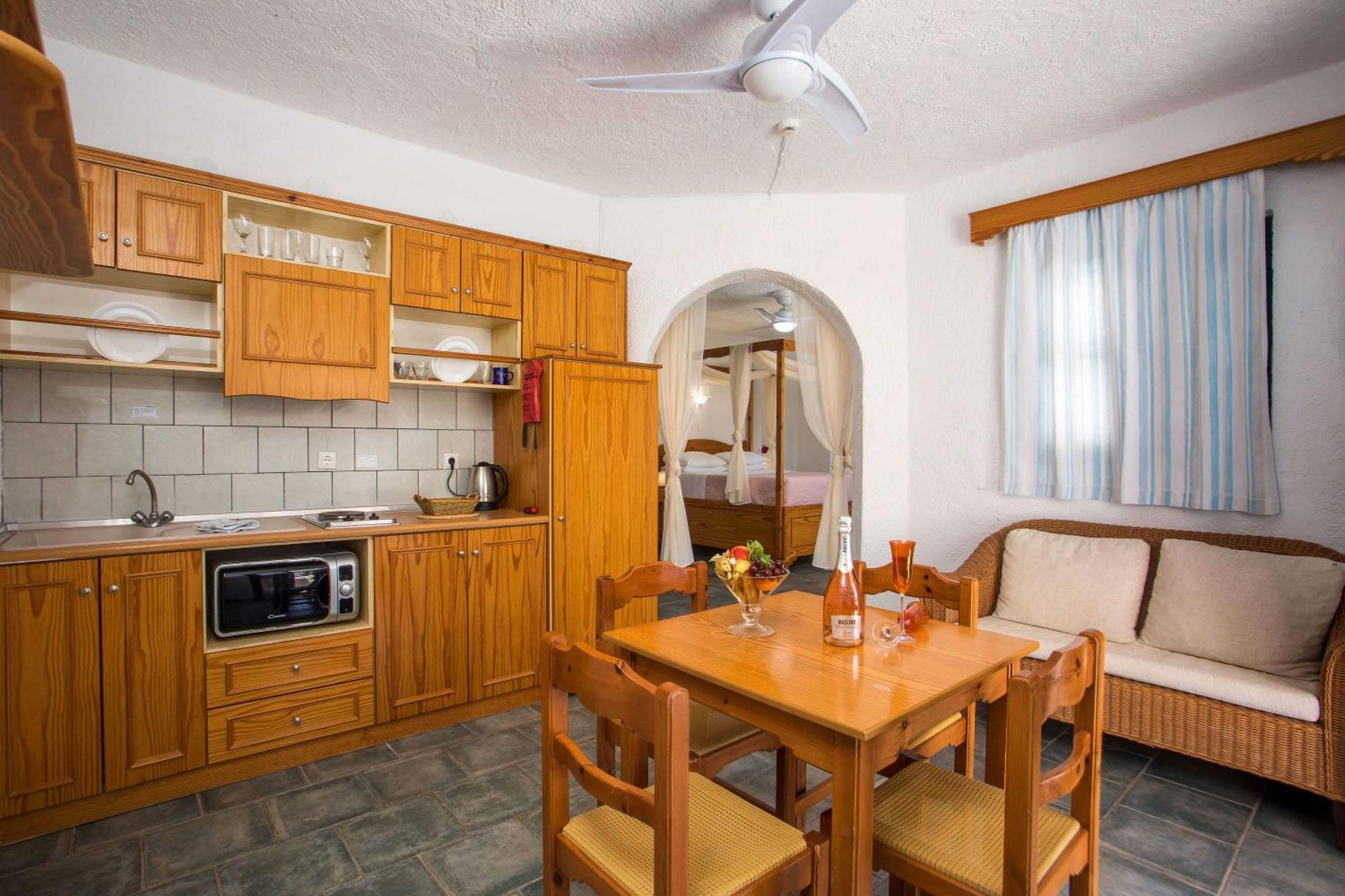 Ilidi Rock Aparthotel Livadia  Luaran gambar